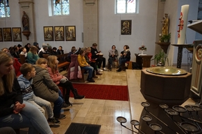 Adventseinstimmung in der Kirche